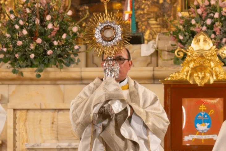 Por “seguridad” se cancela histórica procesión de Corpus Christi en Ciudad de México